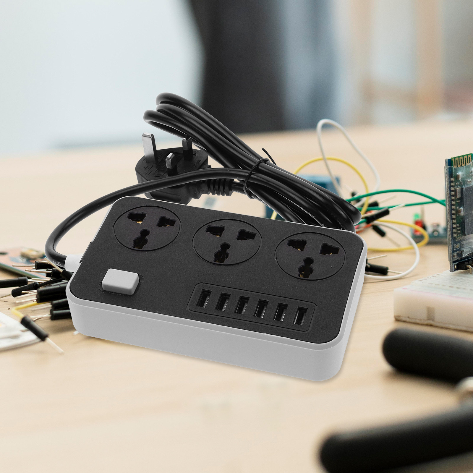 Reisstroomstrip met USB-poort, - Outdoor Use Power Strip recensie en prijs